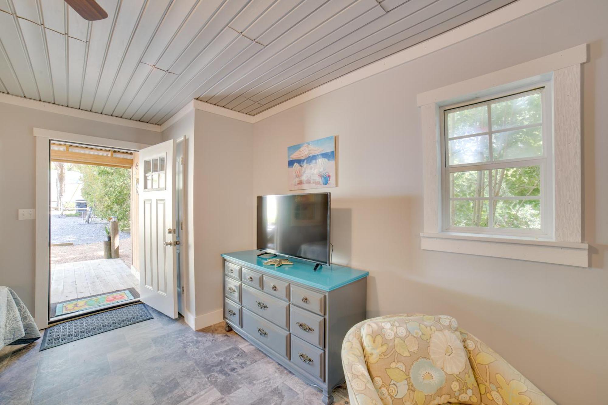 Ocean Isle Beach Studio With Patio - 1 Mi To Pier! Eksteriør billede