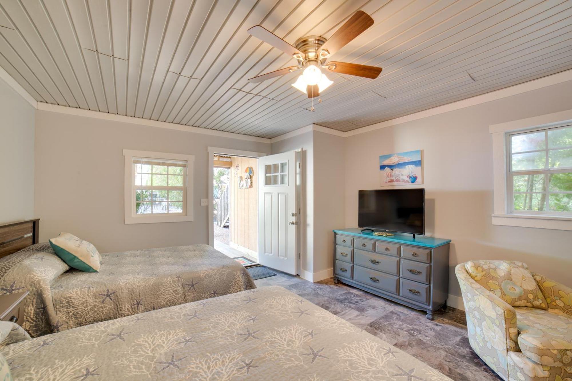 Ocean Isle Beach Studio With Patio - 1 Mi To Pier! Eksteriør billede